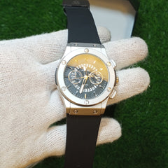 Hublot Rubber Strap Watch – 40mm Dial | Quartz Movement | Master Lock
