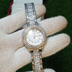 Elegant White Diamond Ladies Watch – Pure Luxury & Style