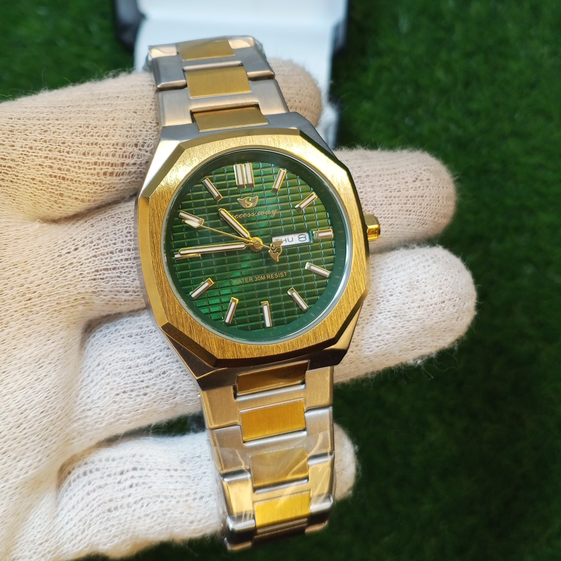 Success Way Two-Tone Watch – Green Dial | Day & Date Display | Stainless Steel Strap