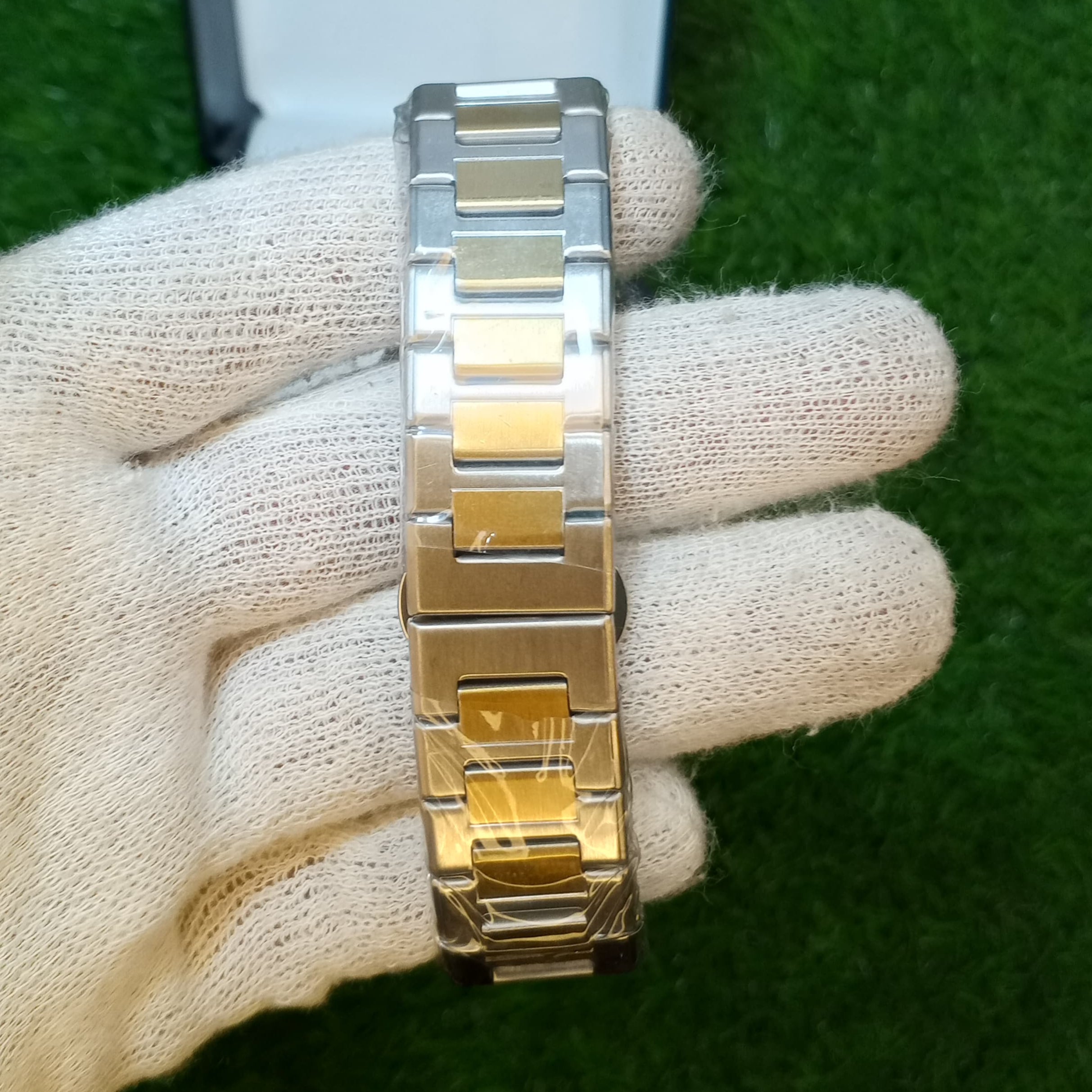 Success Way Two-Tone Watch – Green Dial | Day & Date Display | Stainless Steel Strap