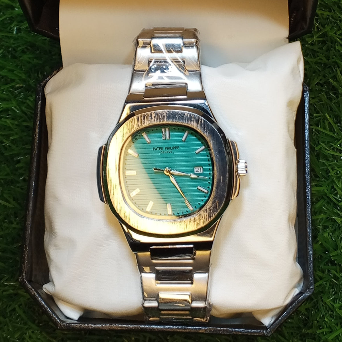 Patek Philippe Silver-Green – Master Copy | Stainless Steel Strap | Master Lock